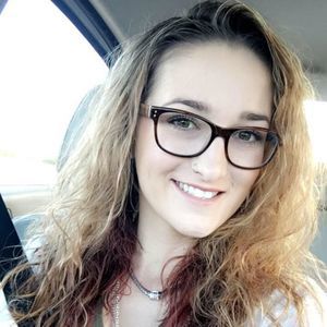 Meet your Posher, Kylee